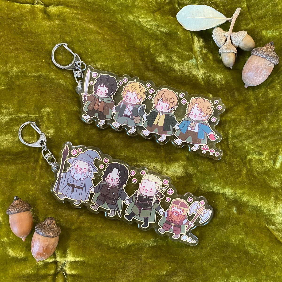 LOTR hand holding 4" Charms
